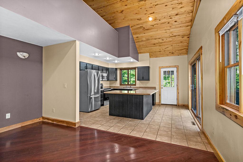 1515 Isleview Road Property Photo 7