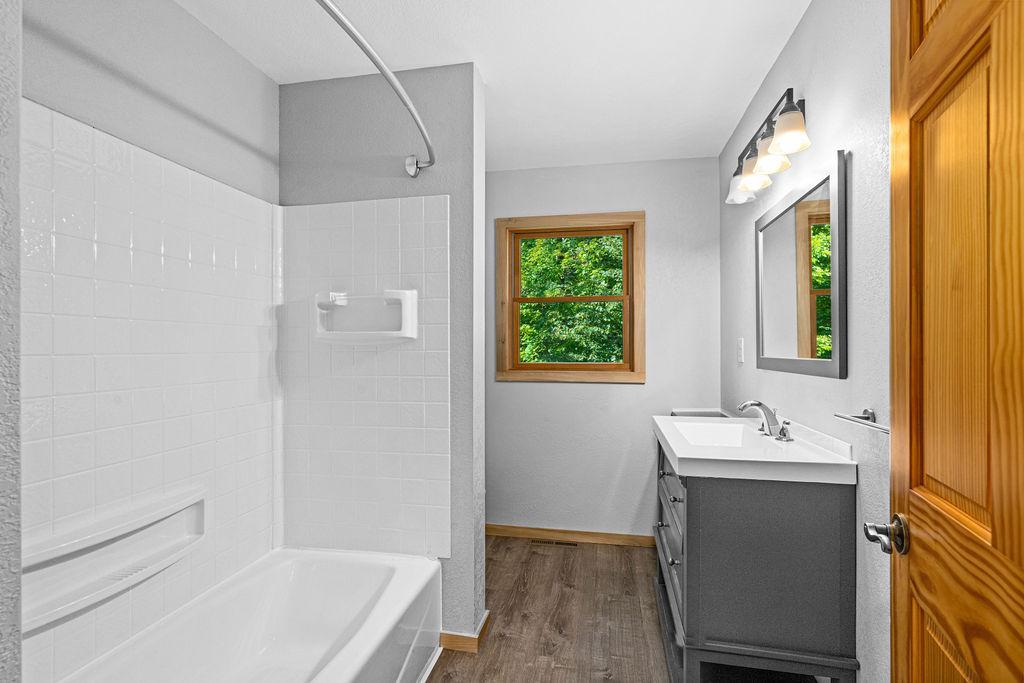 1515 Isleview Road Property Photo 17