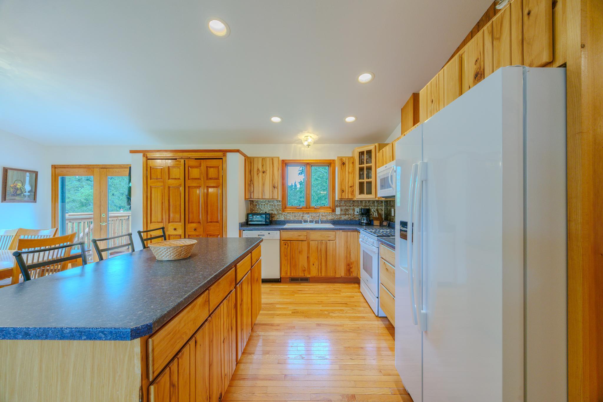 12946 390th Street Property Photo 4
