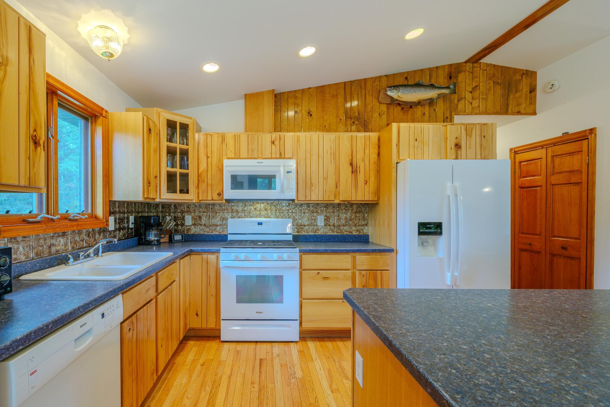 12946 390th Street Property Photo 6