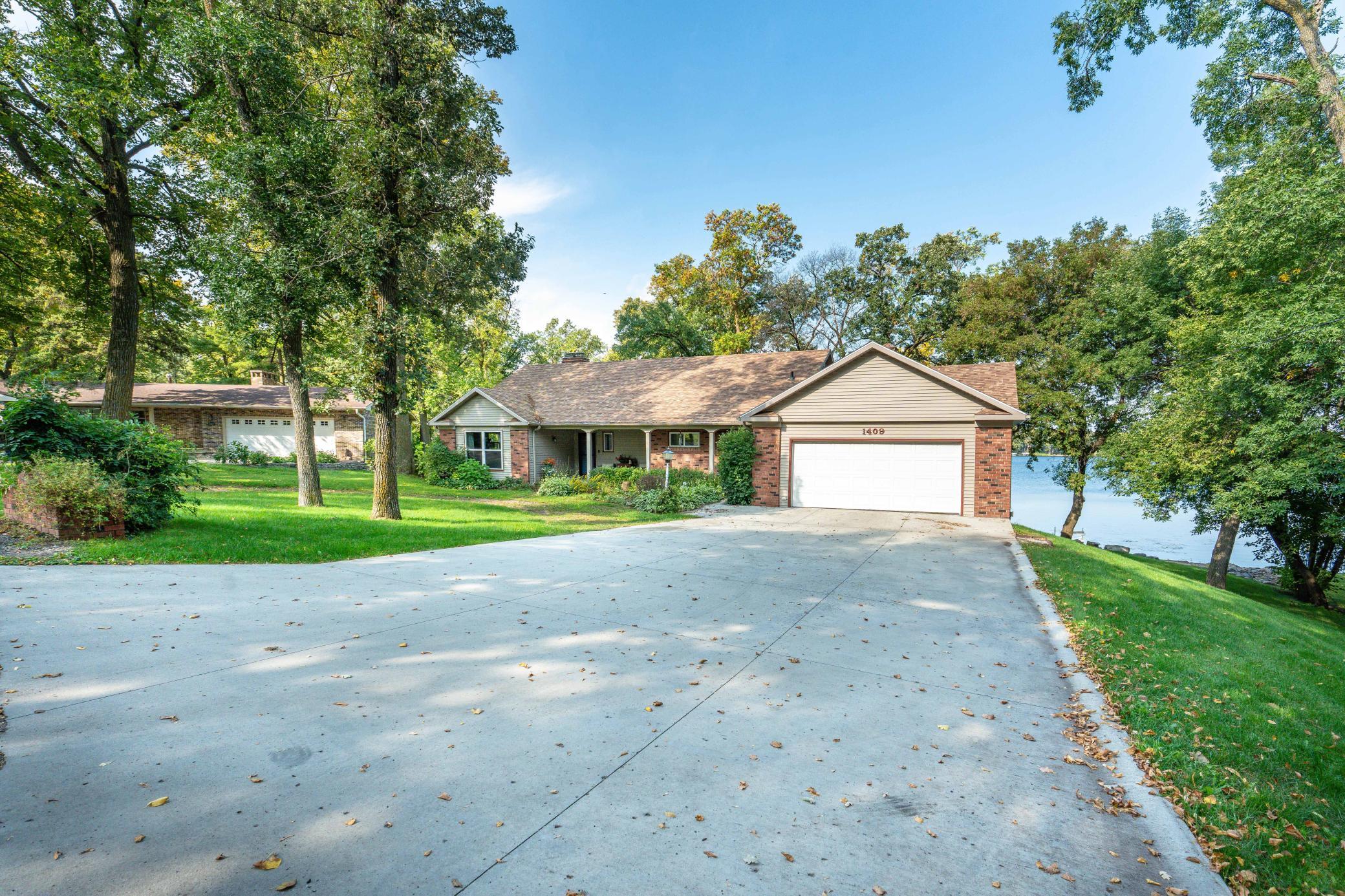1409 Hoot Lake Drive Property Photo 1