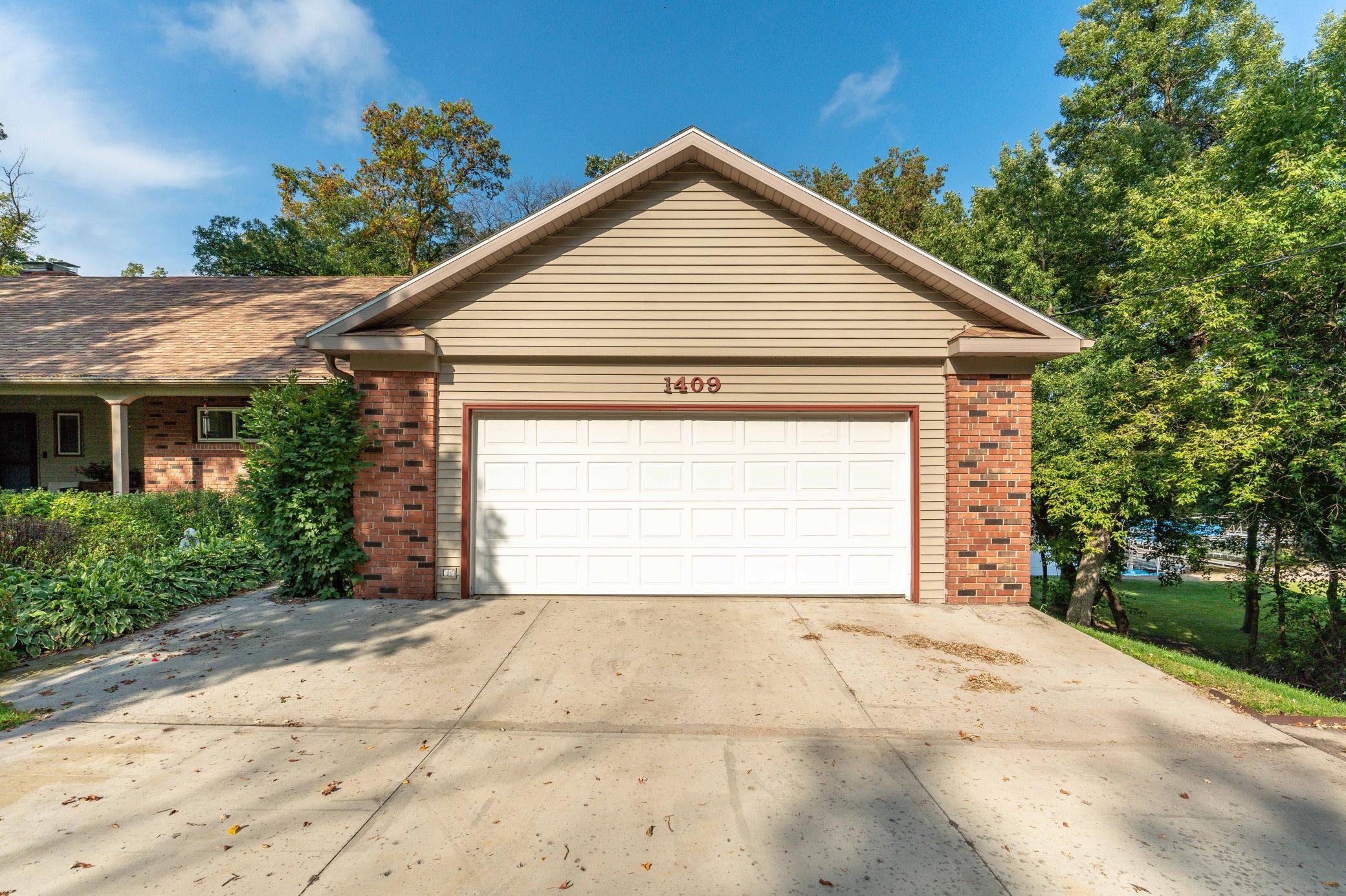 1409 Hoot Lake Drive Property Photo 12