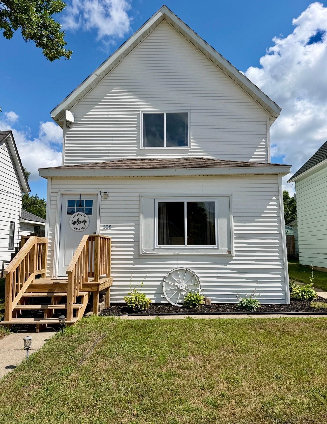 508 4th Street Ne Property Photo 1