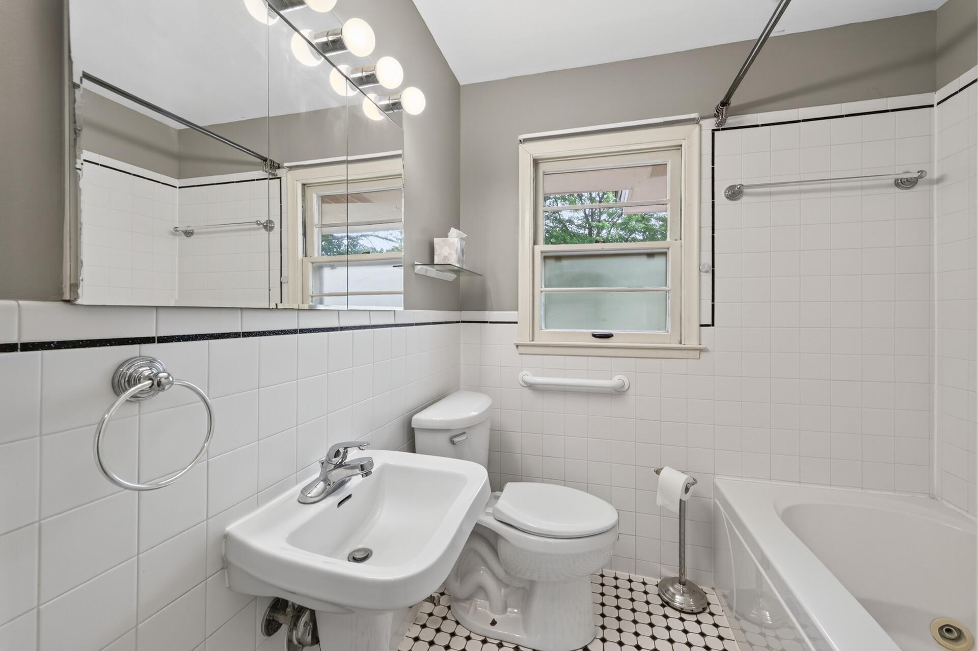 11672 N Heights Drive Nw Property Photo 14