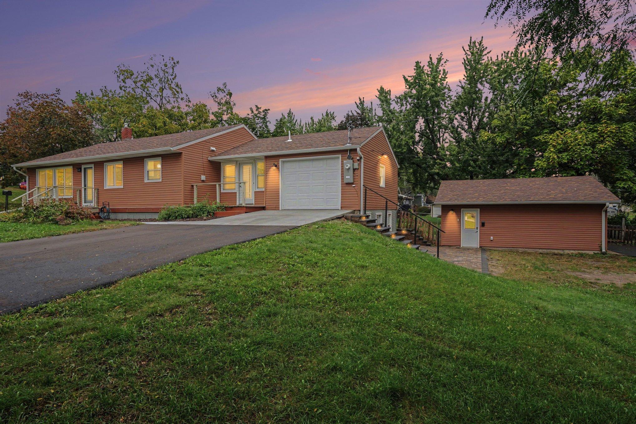 340 3rd Avenue S Property Photo 1