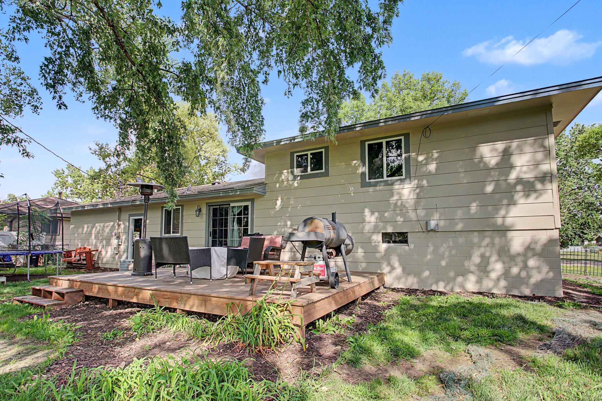 16653 Foliage Avenue W Property Photo 7