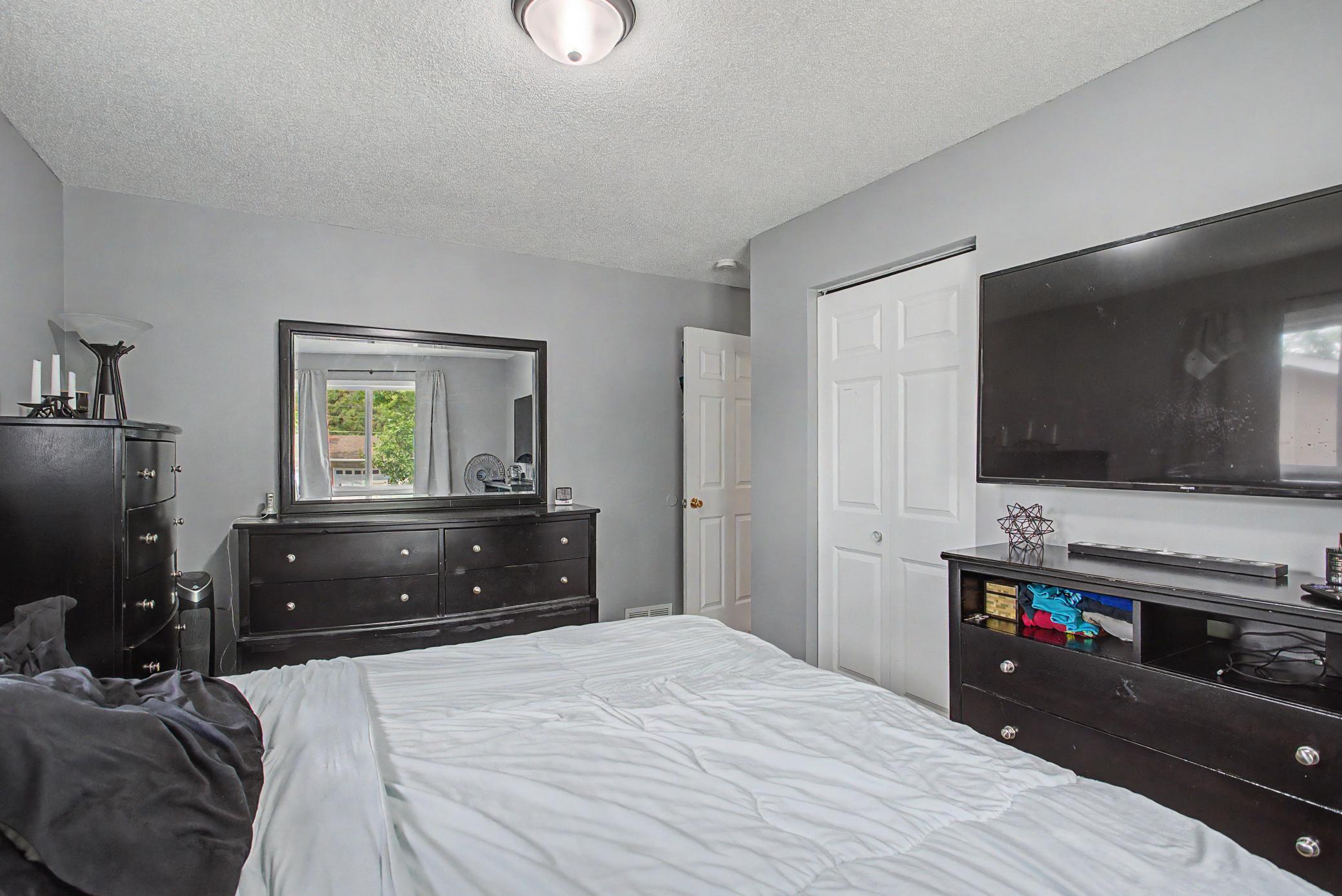 16653 Foliage Avenue W Property Photo 32