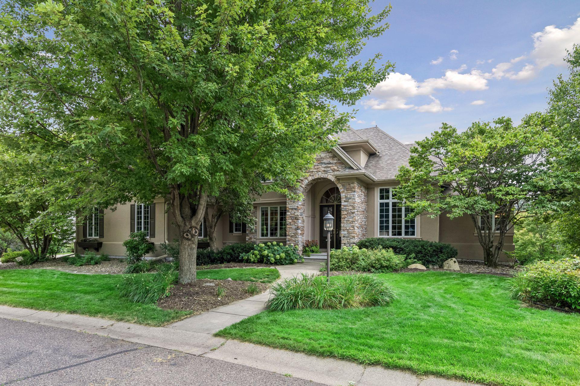 18221 Overland Trail Property Photo 1