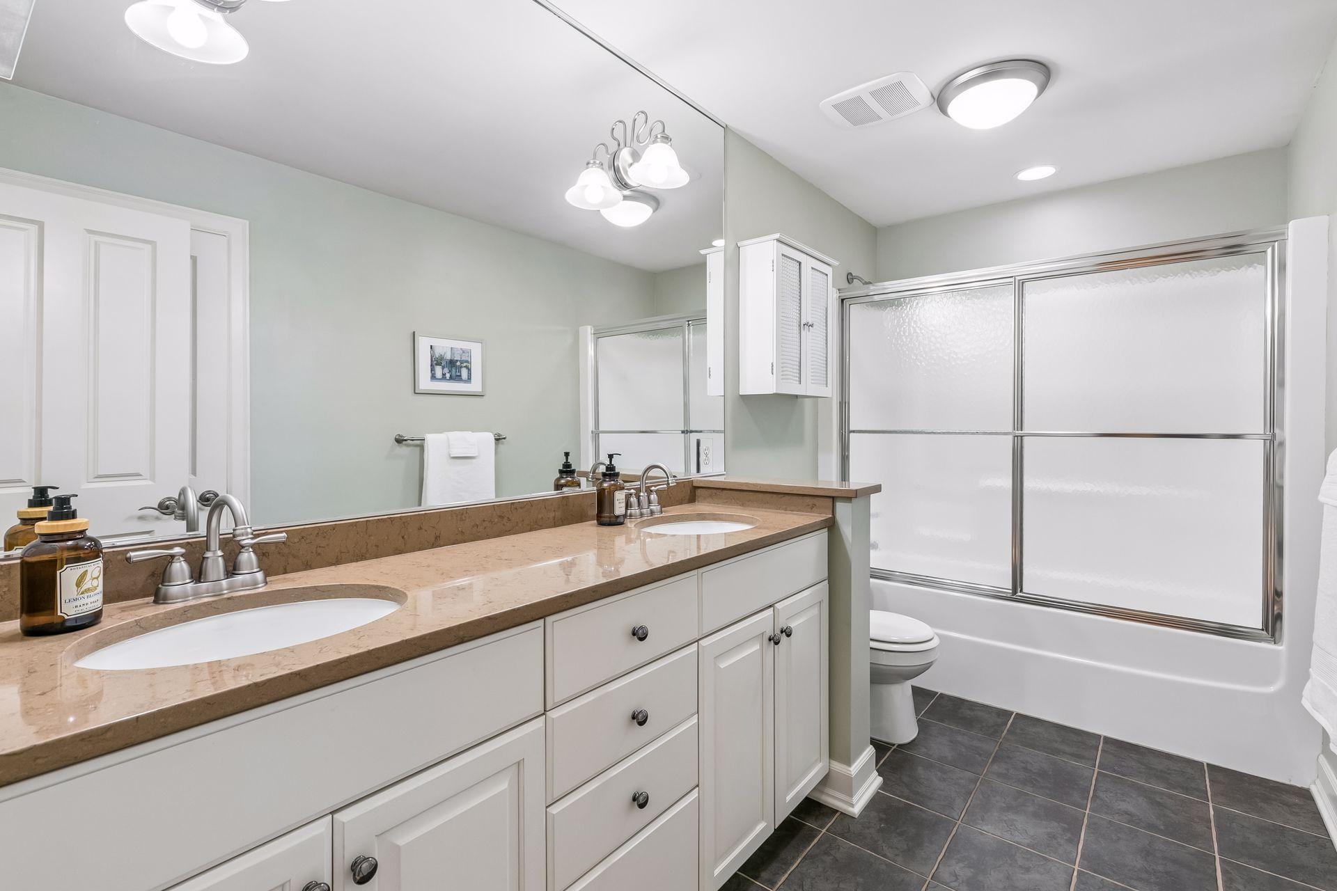 18221 Overland Trail Property Photo 54