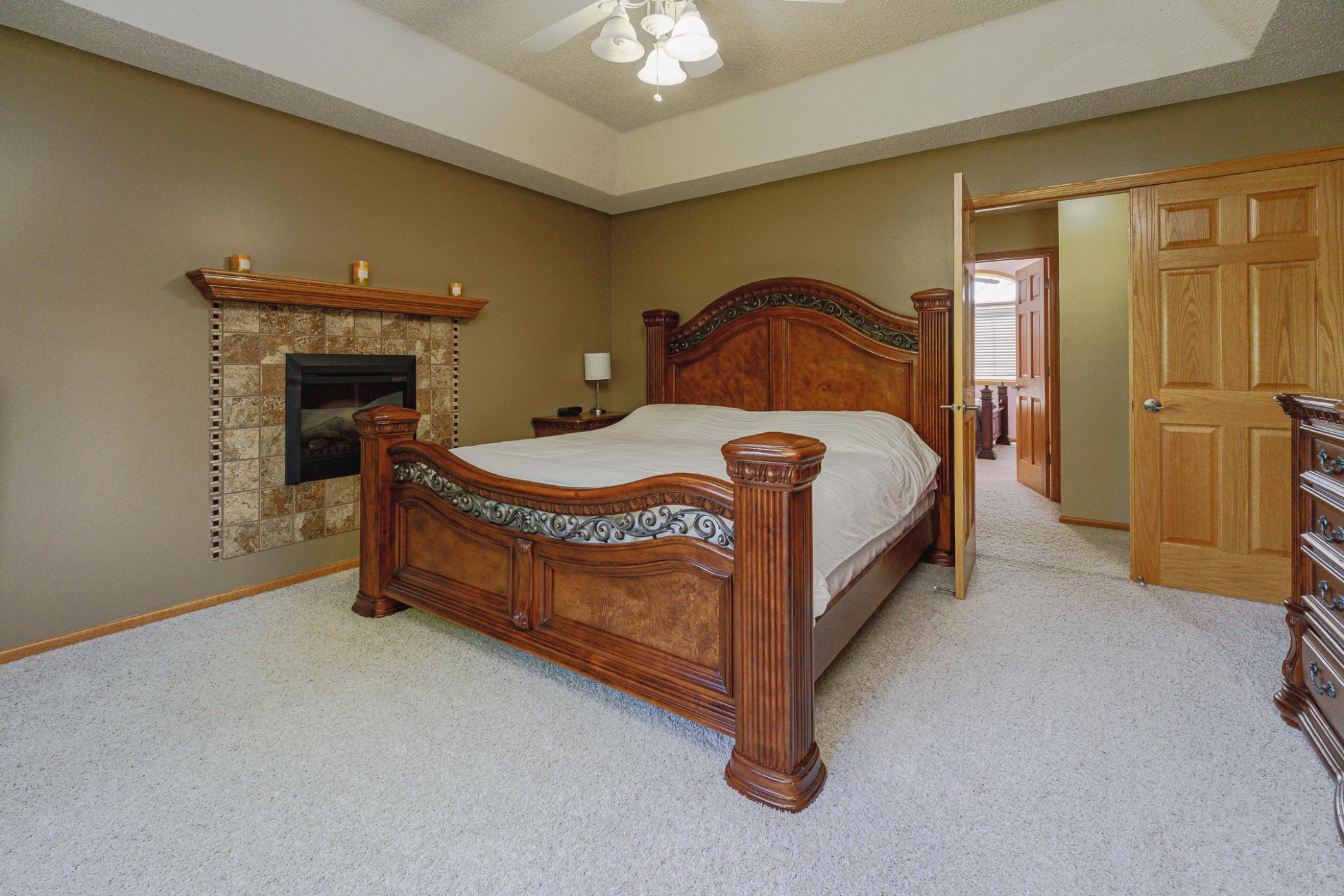 852 Bridle Creek Drive Property Photo 30