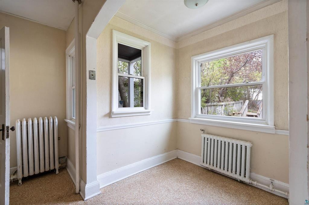 1931 E Superior Street Property Photo 9