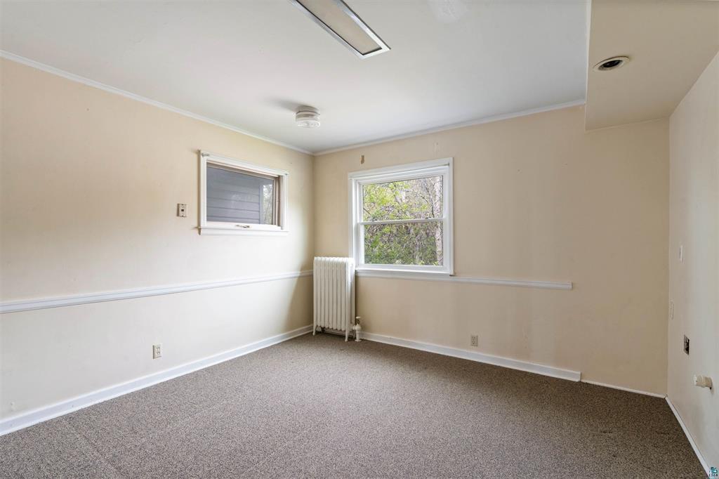 1931 E Superior Street Property Photo 14