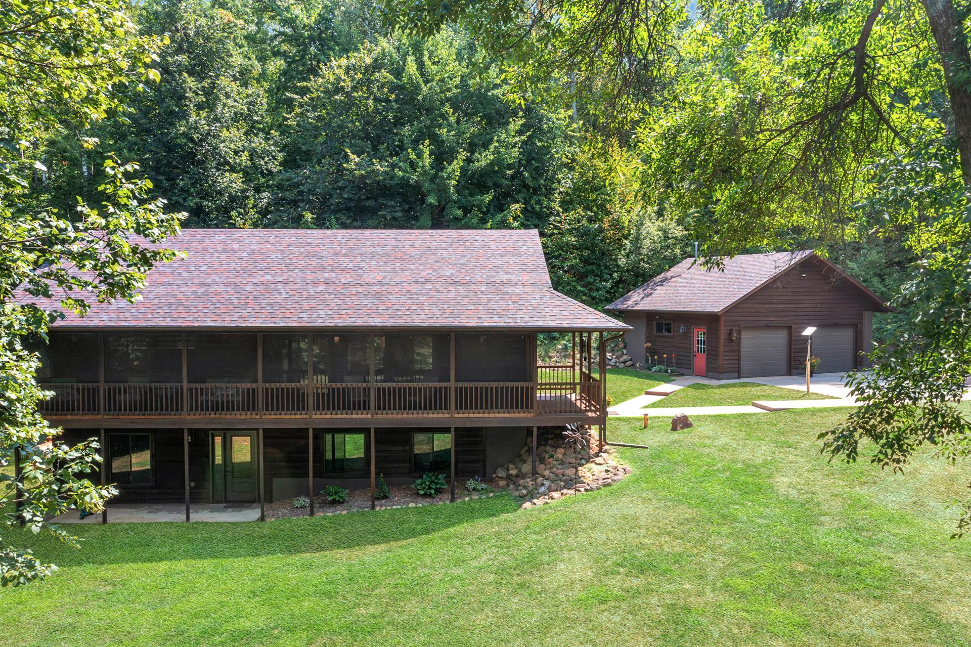 10221 Timber Ridge Drive Property Photo 2