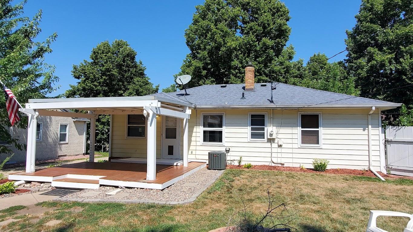 1696 Conway Street Property Photo 3