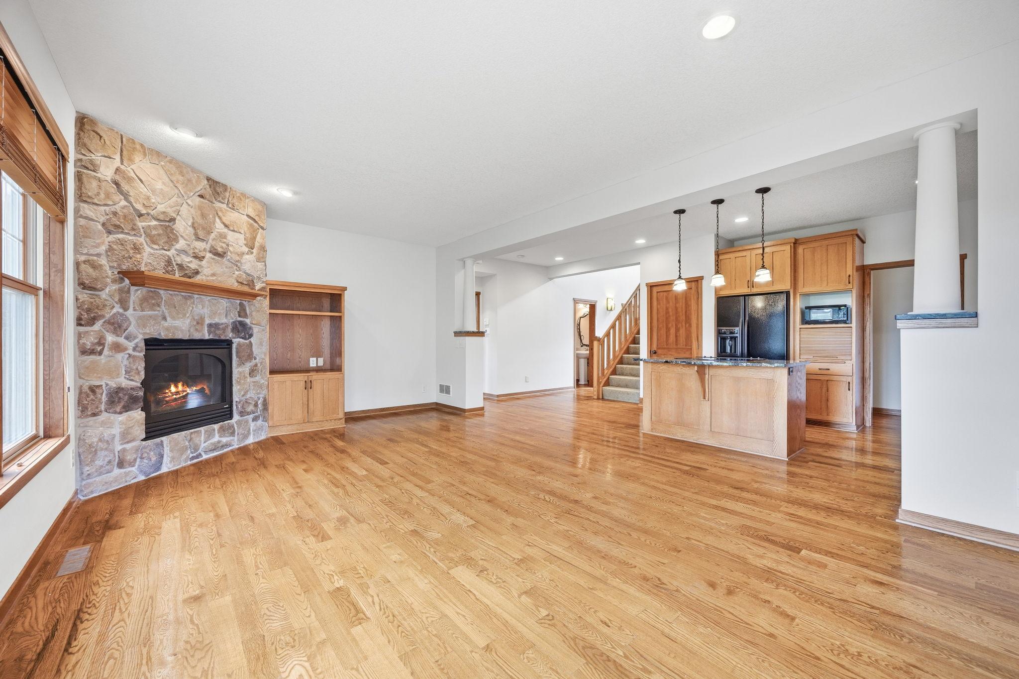 11662 Laketowne View Property Photo 12