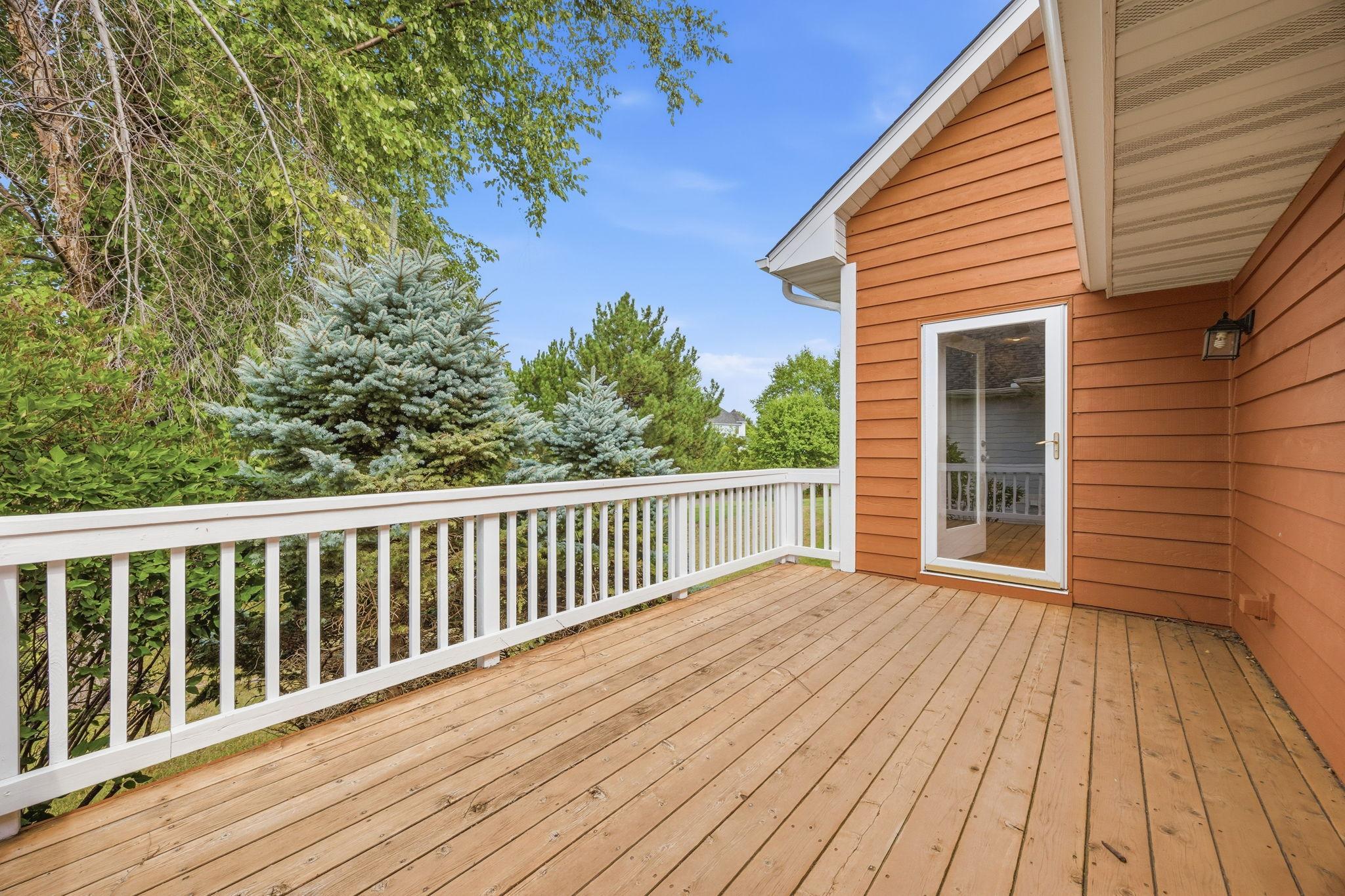 11662 Laketowne View Property Photo 16