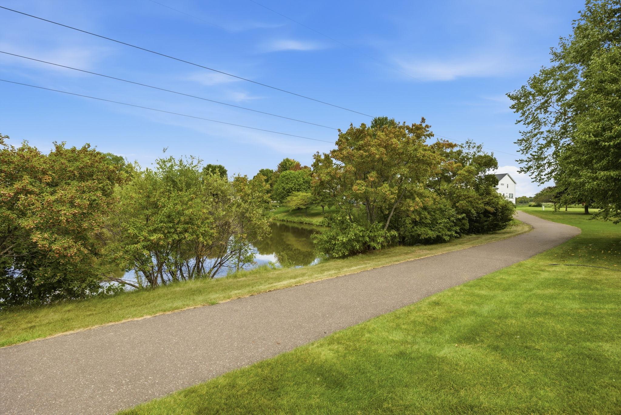 11662 Laketowne View Property Photo 19