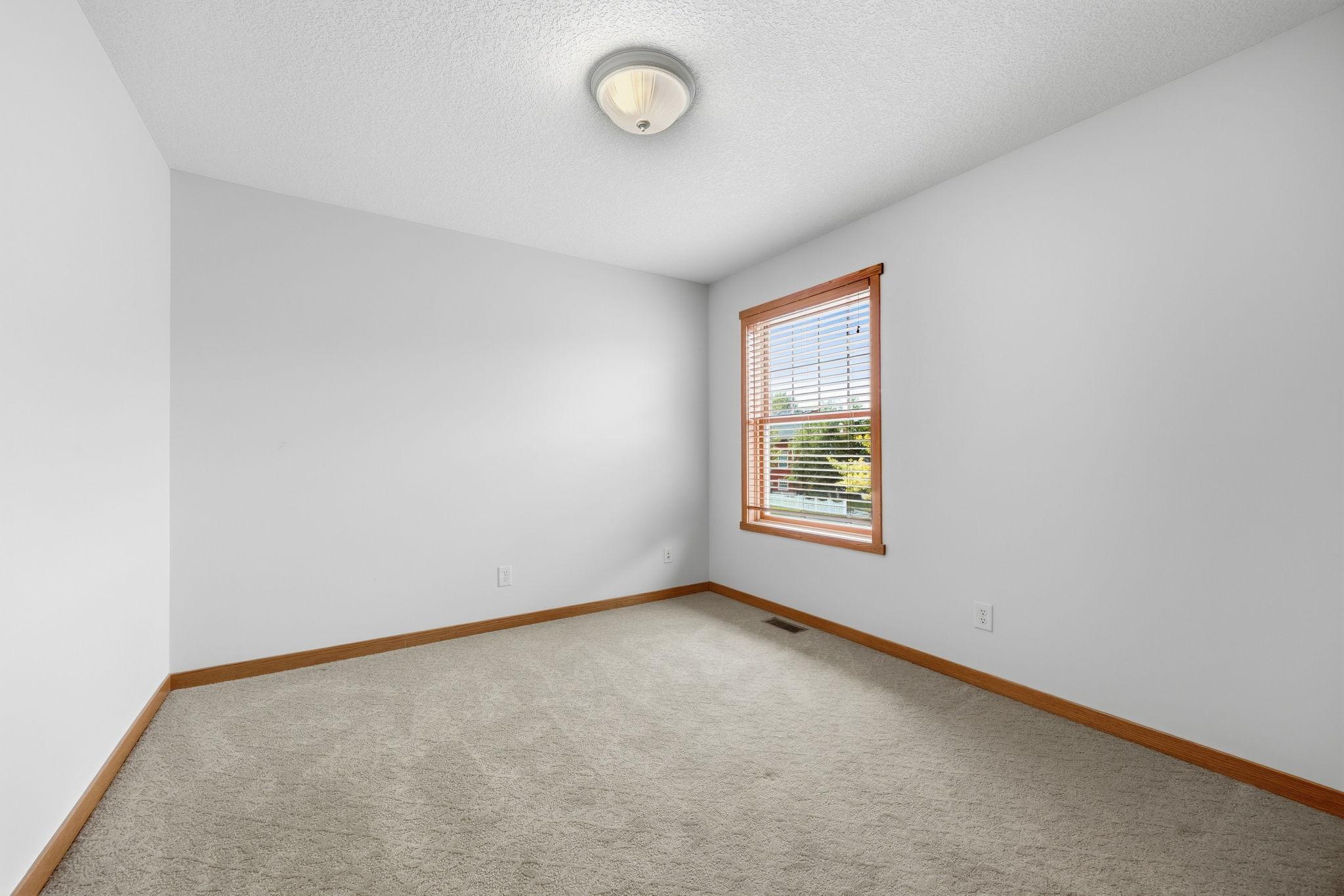 11662 Laketowne View Property Photo 27