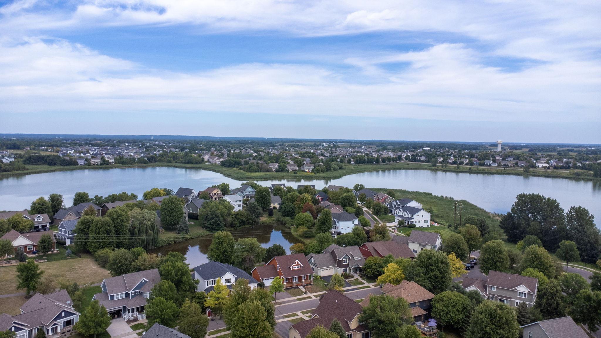 11662 Laketowne View Property Photo 33