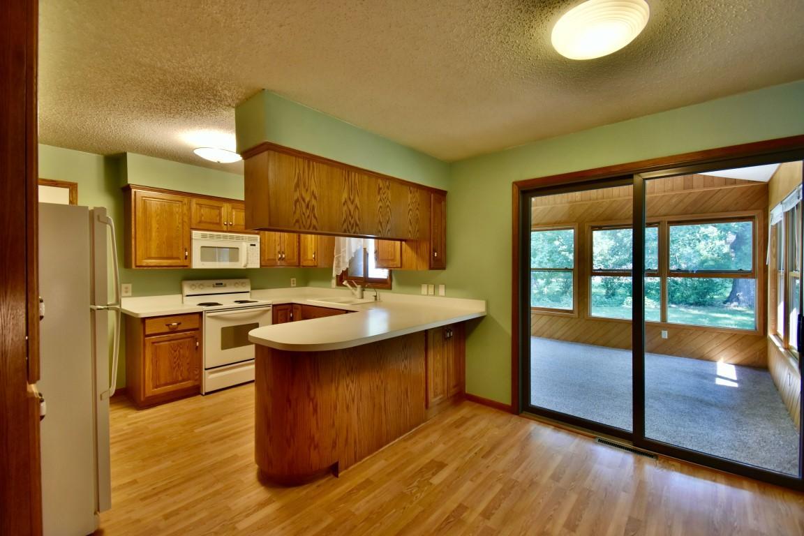 801 Maywood Drive Property Photo 6