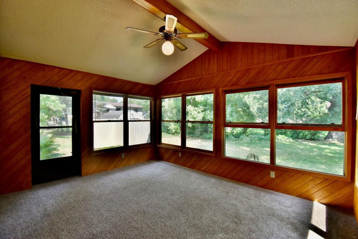 801 Maywood Drive Property Photo 9