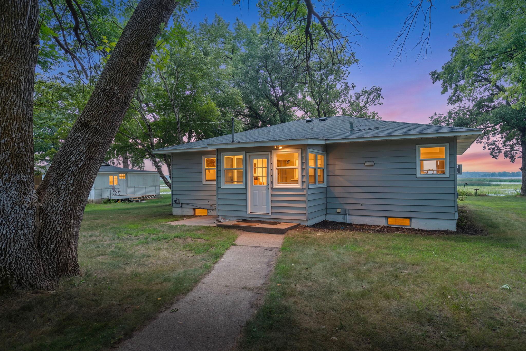 1095 Belview Road Property Photo 1