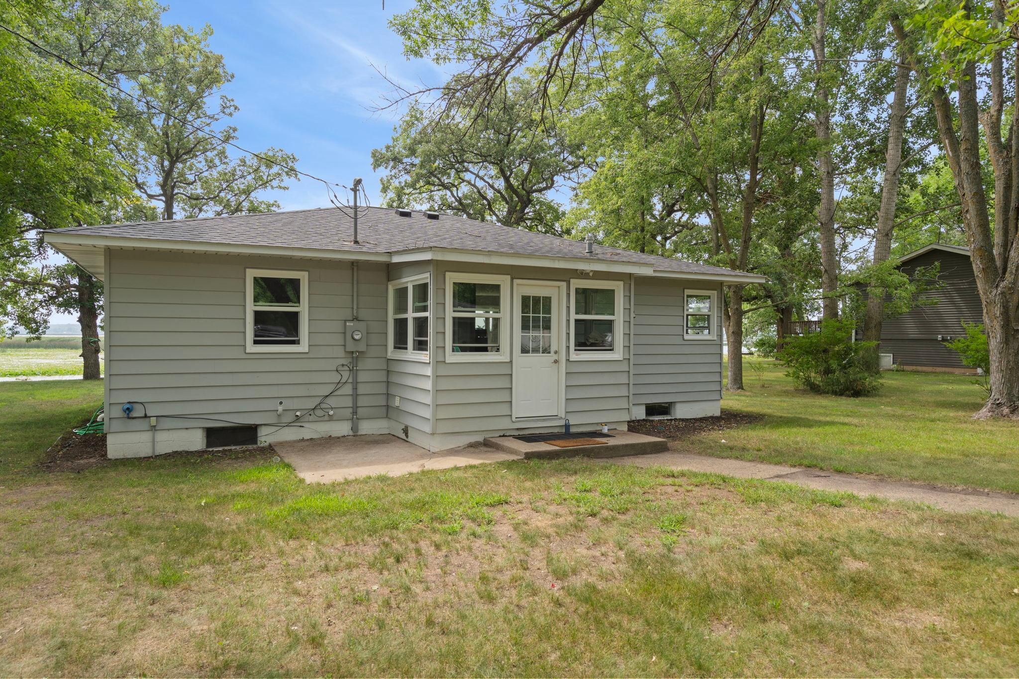 1095 Belview Road Property Photo 8