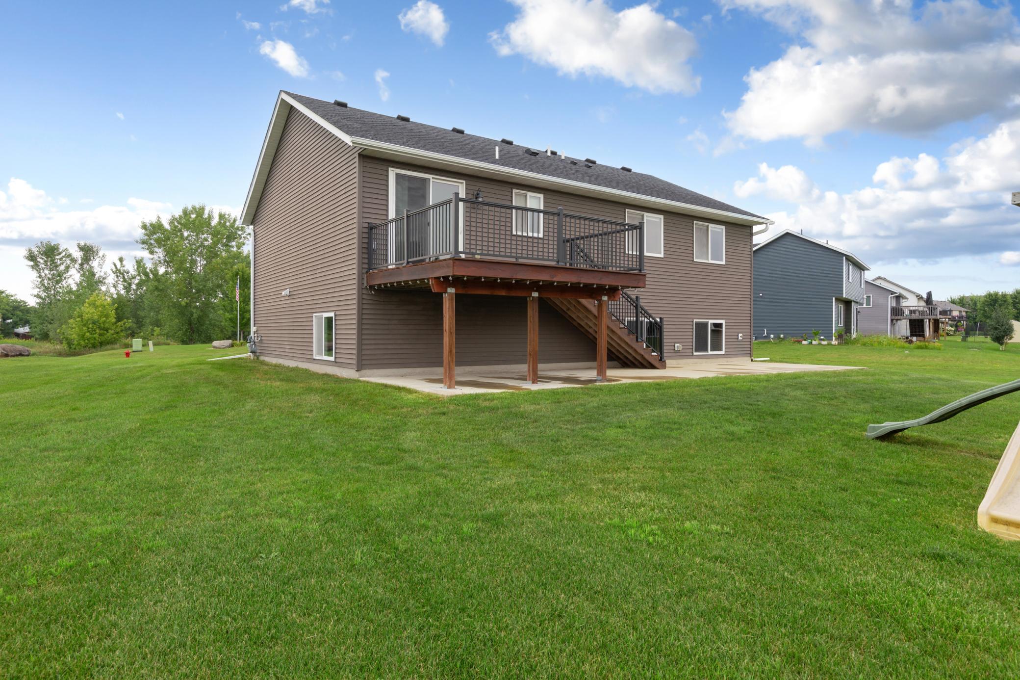 2401 Foxtail Lane Property Photo 8