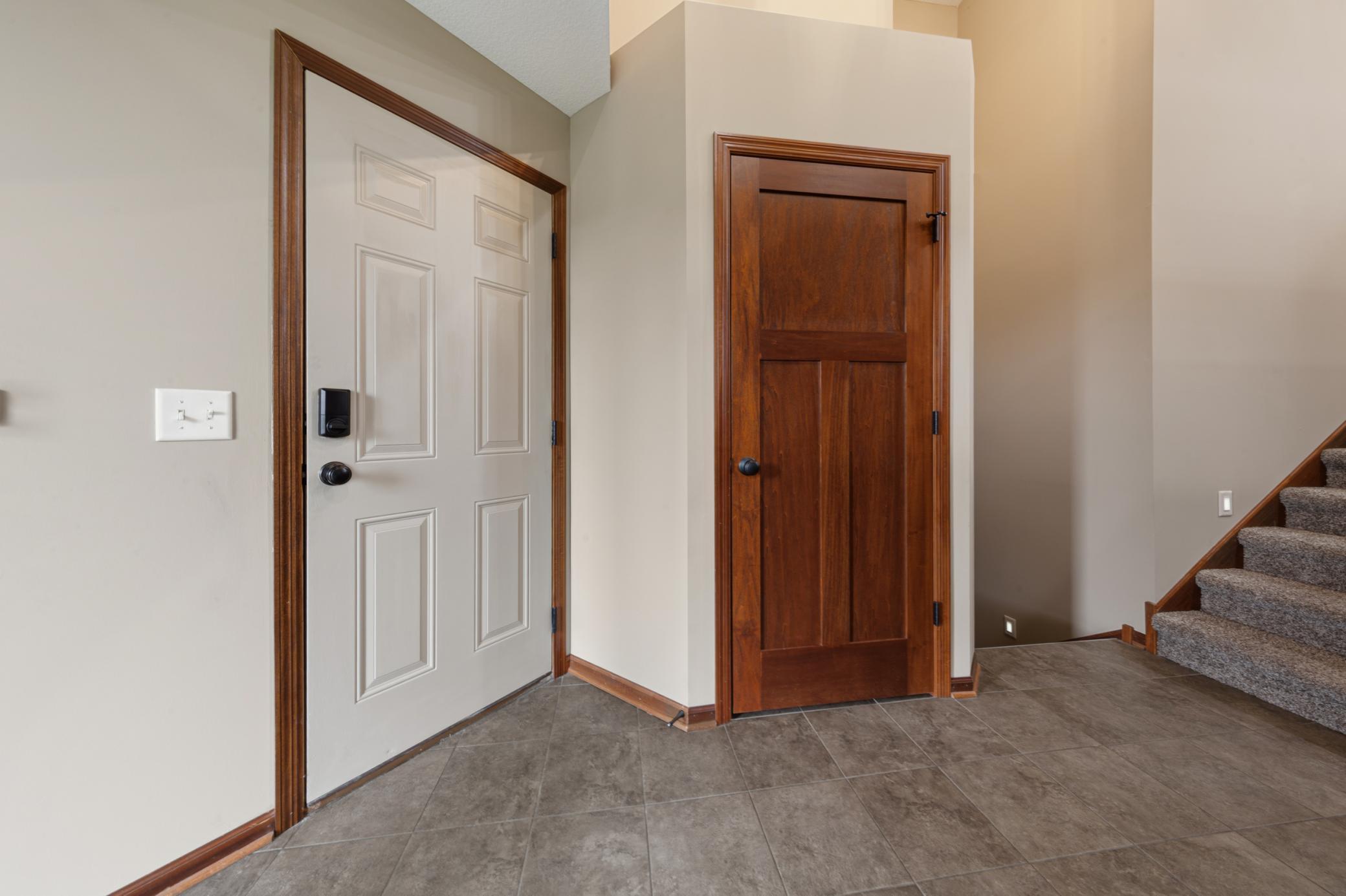 2401 Foxtail Lane Property Photo 12