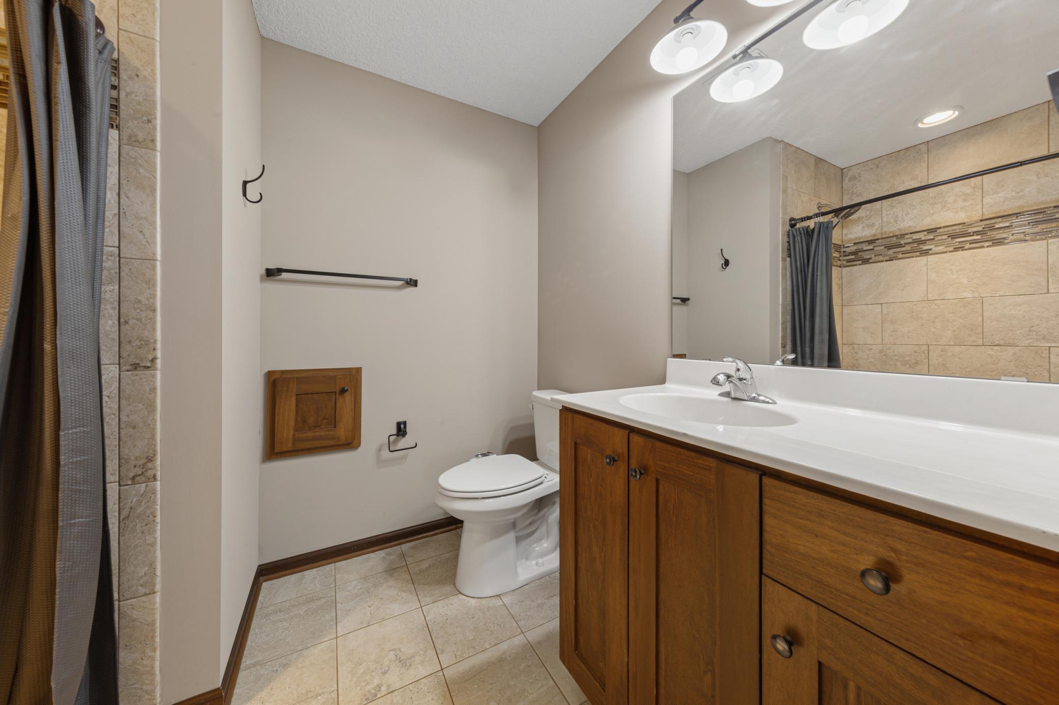 2401 Foxtail Lane Property Photo 31