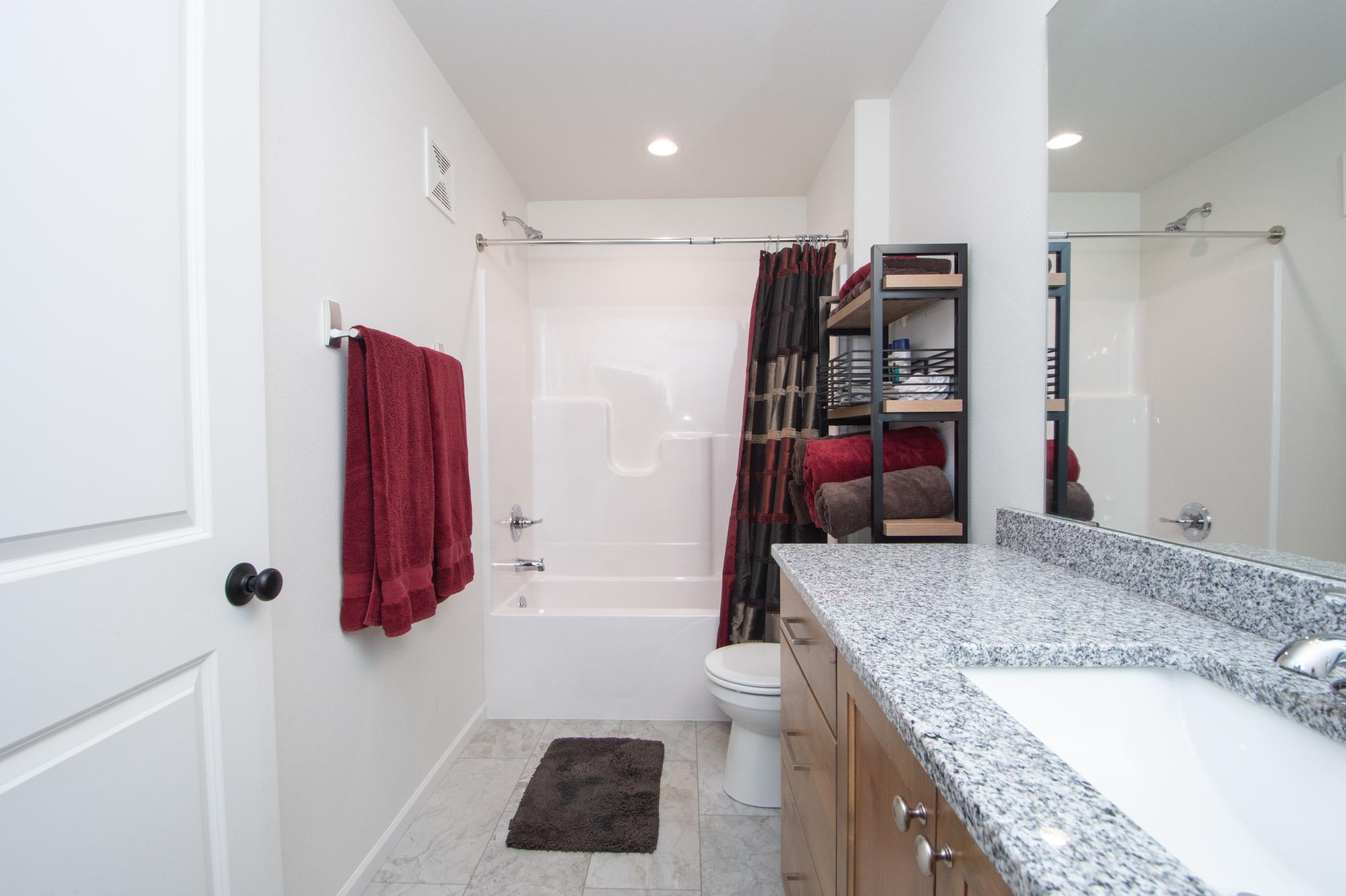4871 Hampton Circle S Property Photo 15