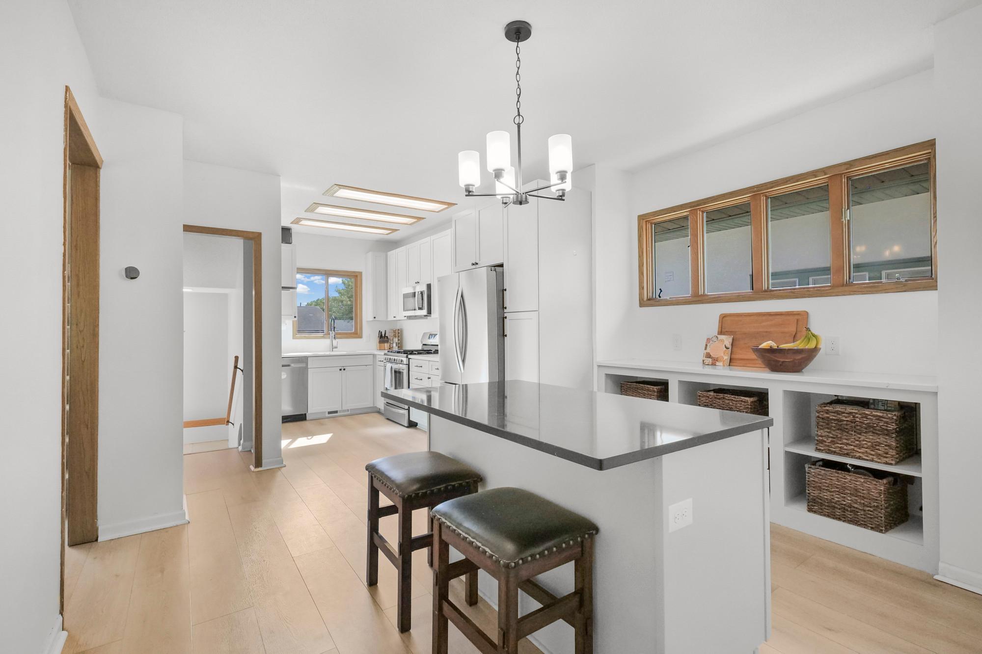 2022 22nd Avenue Ne Property Photo 7