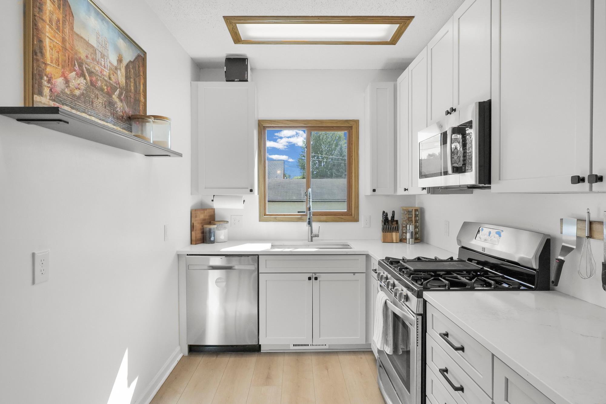 2022 22nd Avenue Ne Property Photo 13