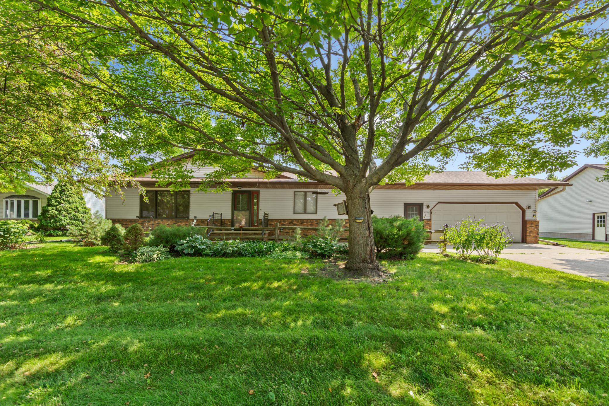 556 Karmil Place Property Photo 1