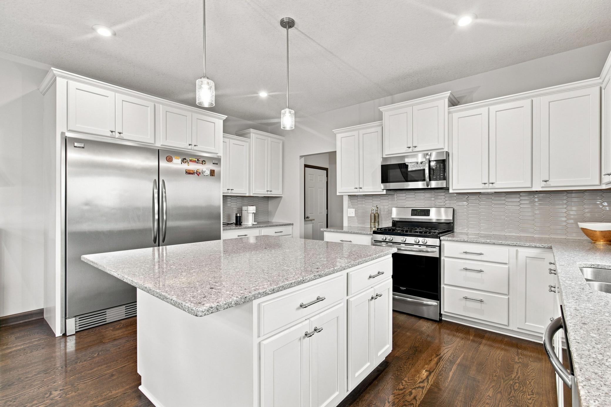 5118 Suntide Pass Property Photo 7