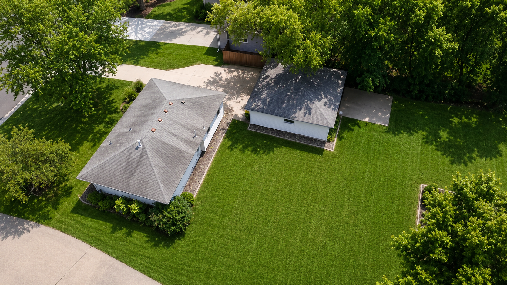 7925 Penn Avenue N Property Photo 6