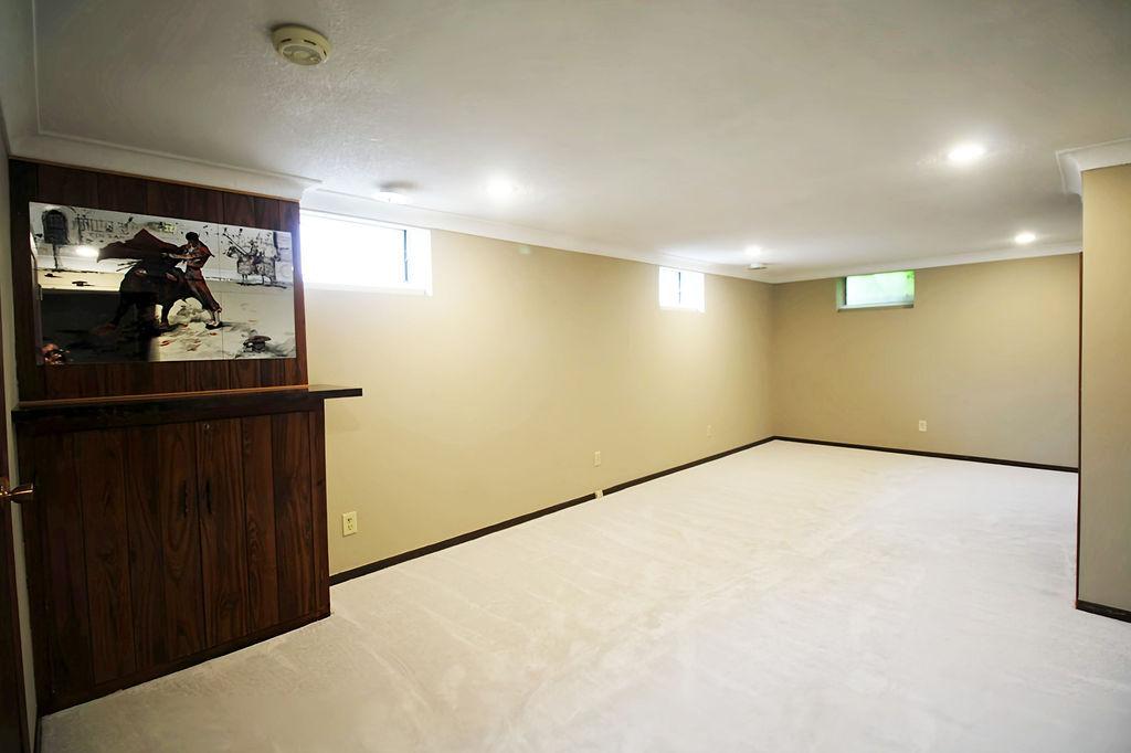 7925 Penn Avenue N Property Photo 25