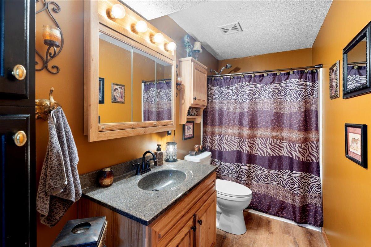 3488 Essen Road Ne Property Photo 22