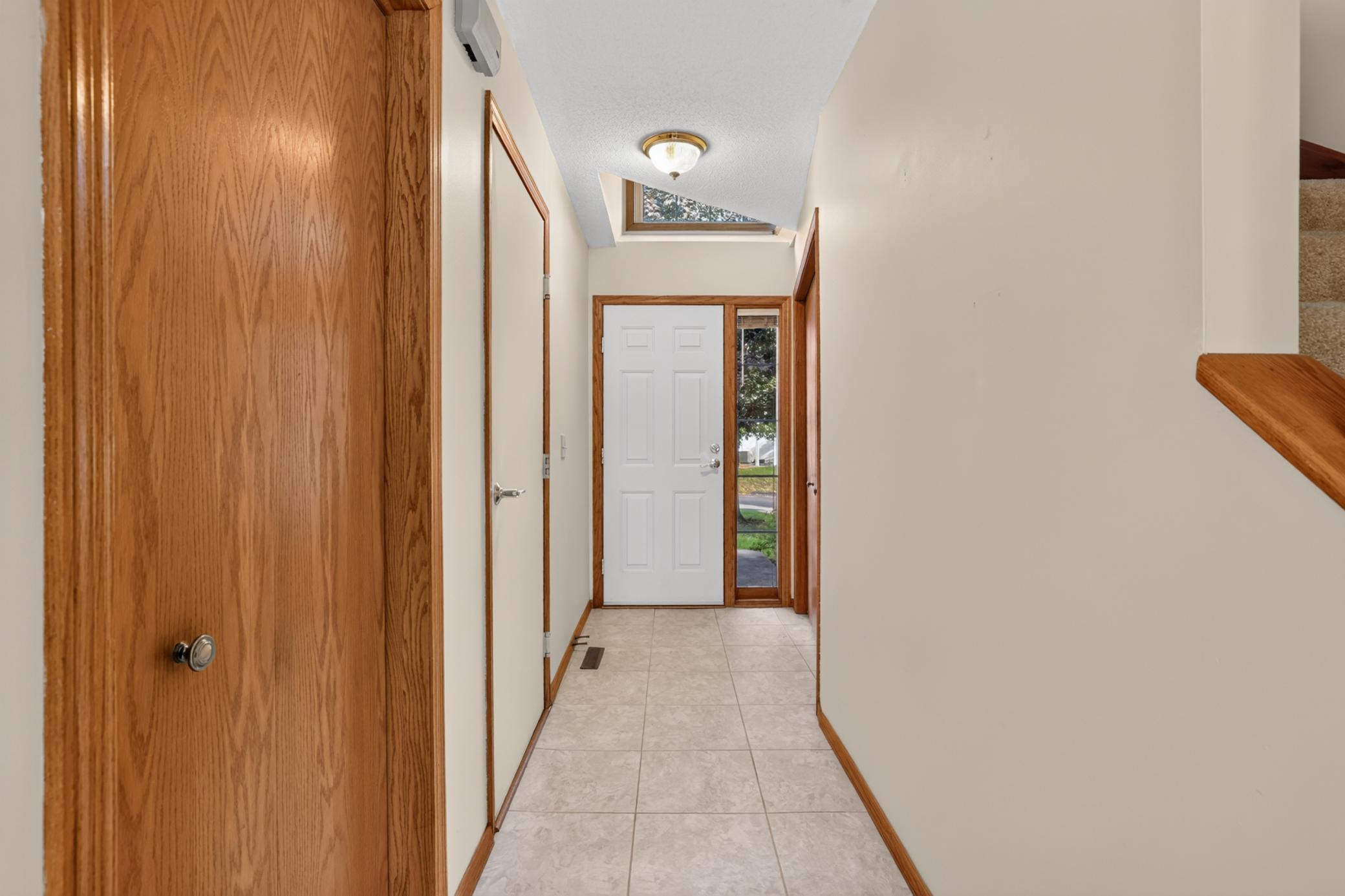 2801 Riverwood Lane Nw Property Photo 3