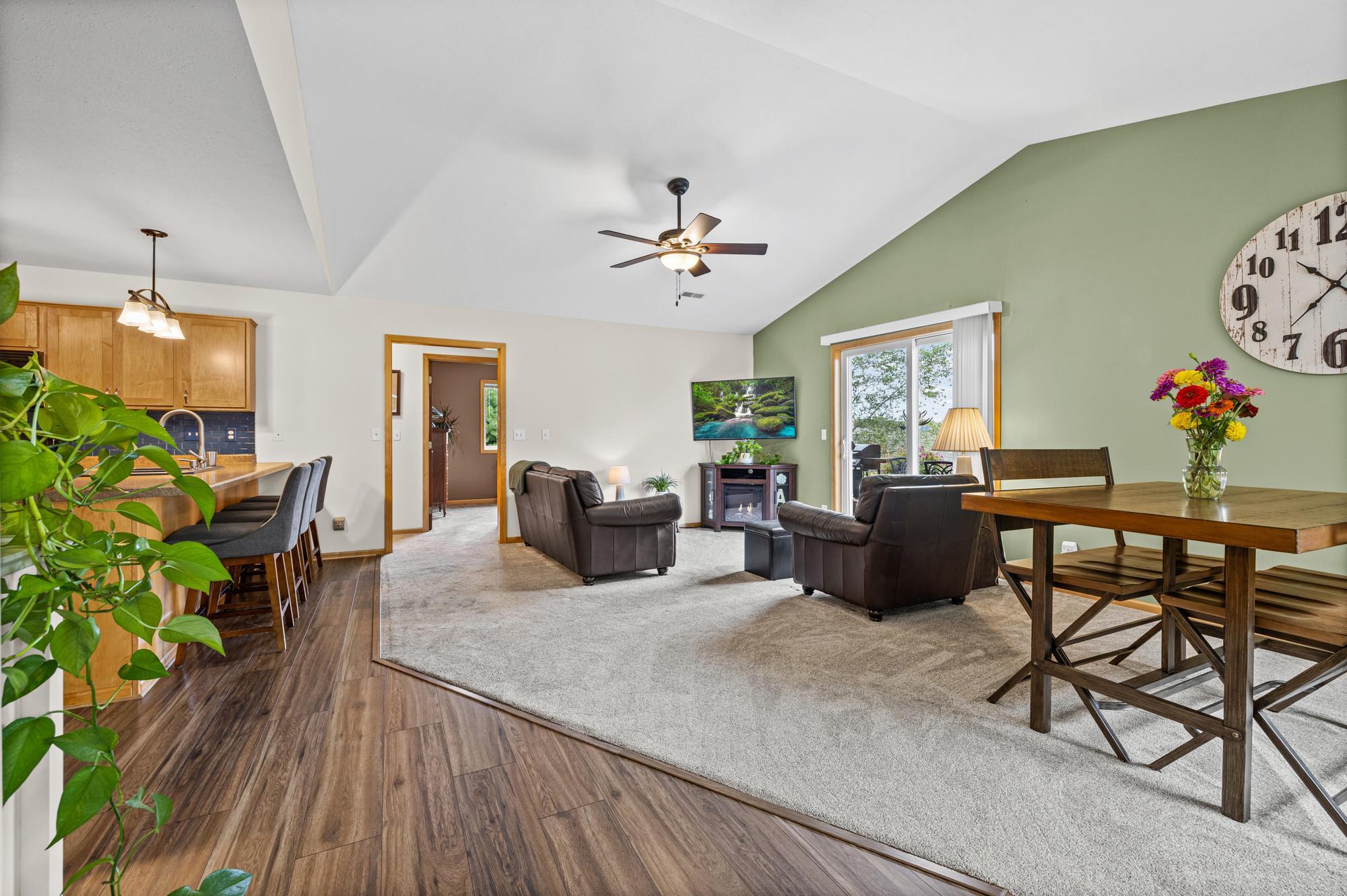 53 Meadowlark Lane Property Photo 6