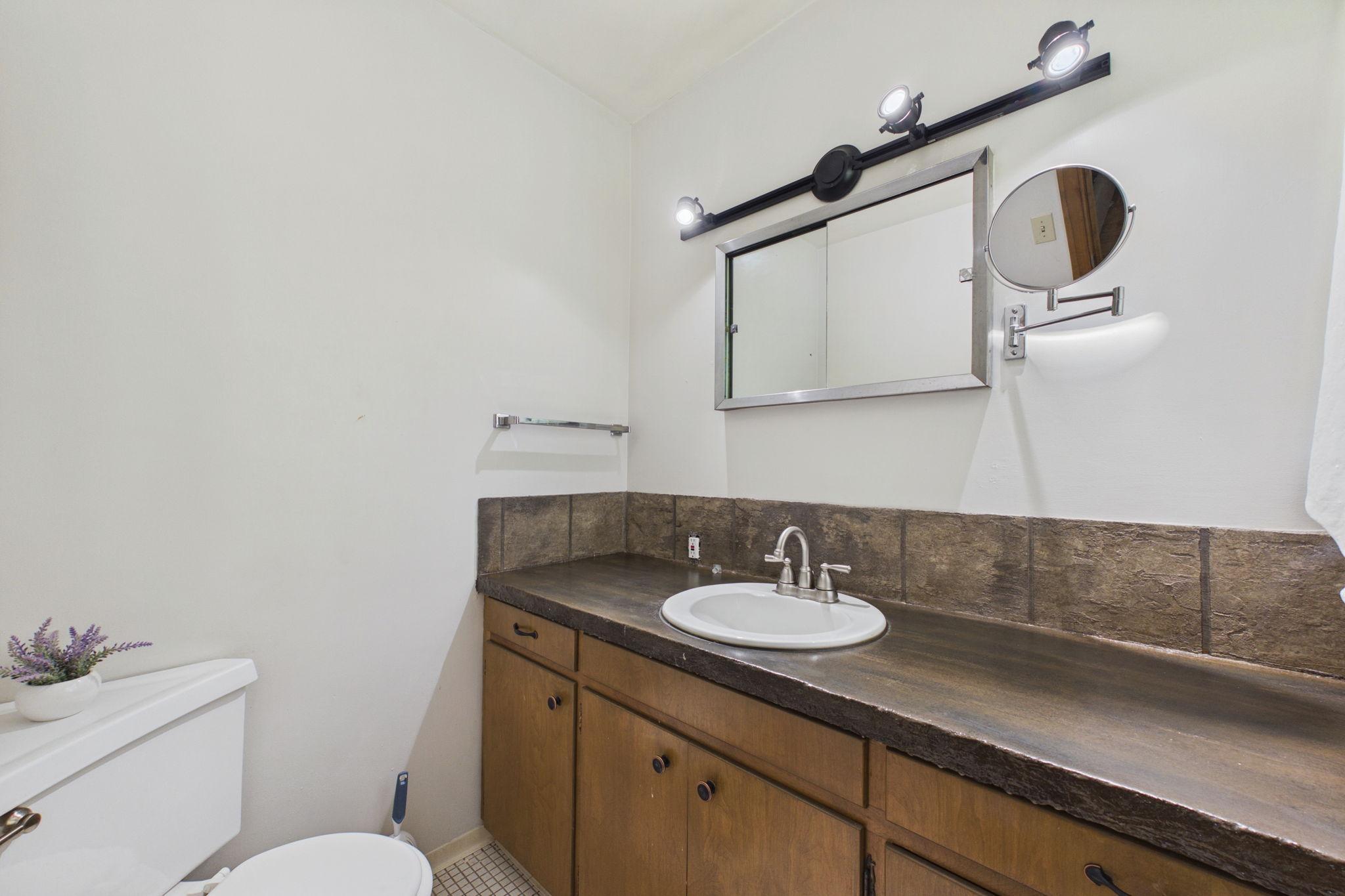1506 Elm Street Property Photo 17