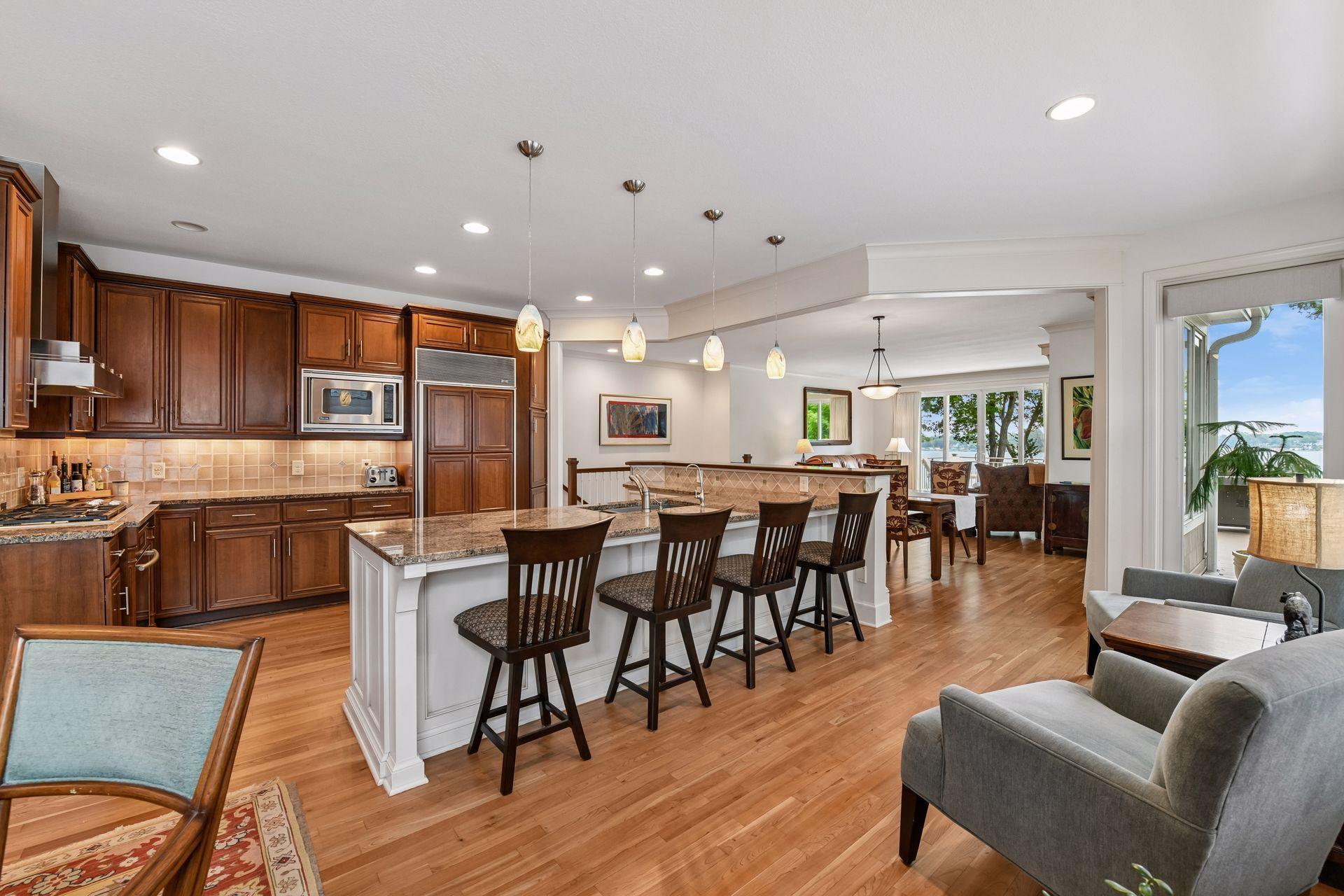 2928 Pelican Point Circle Property Photo 16
