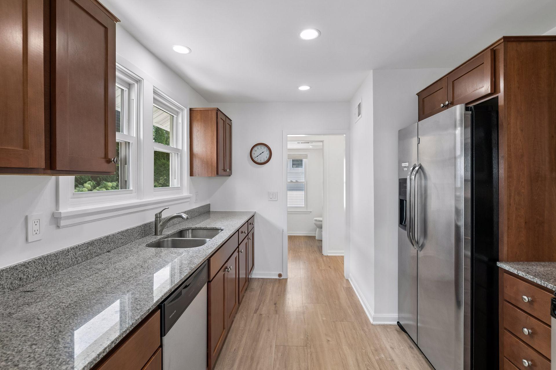 55 W Point Avenue Property Photo 14