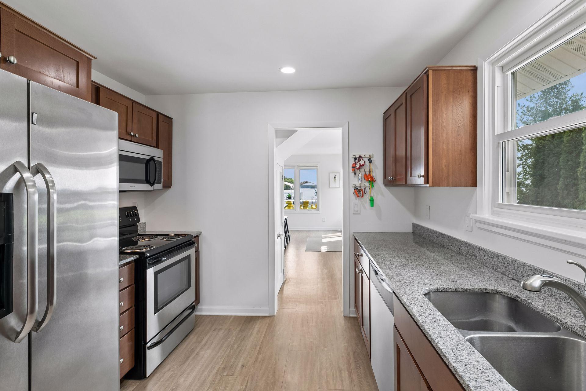 55 W Point Avenue Property Photo 16