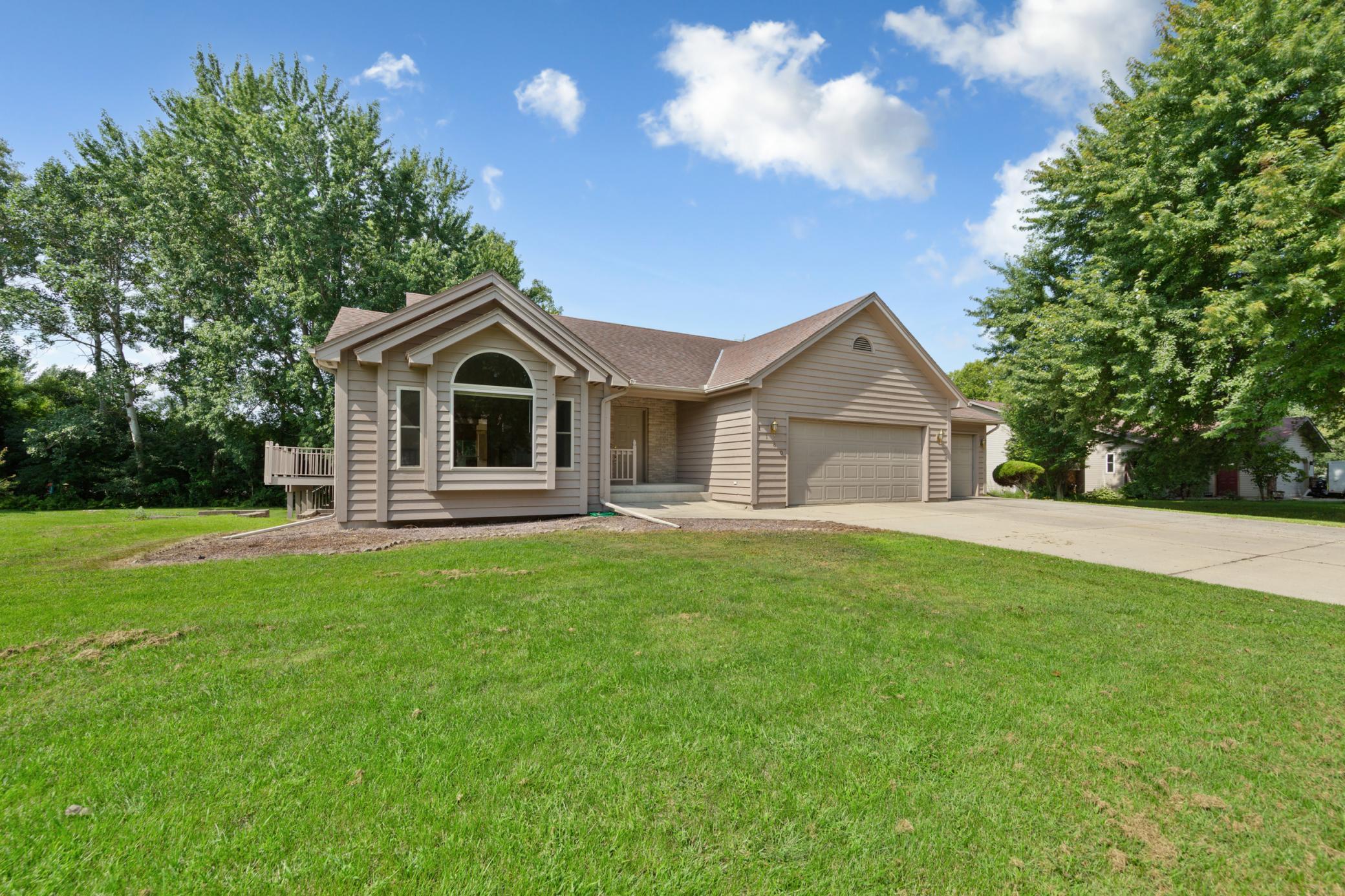 1160 Greenleaf Road Property Photo 1
