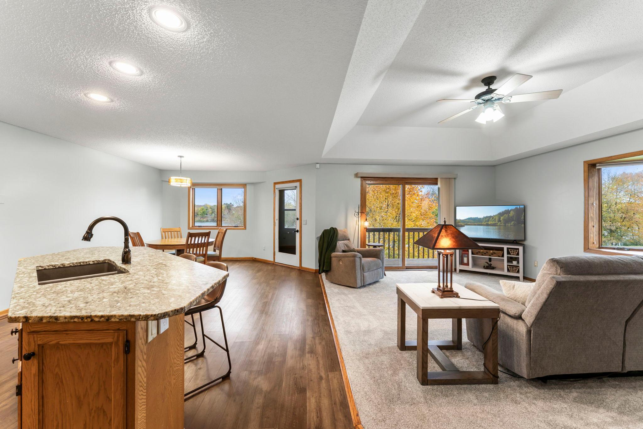 660 Riverview Drive 570 Property Photo 3