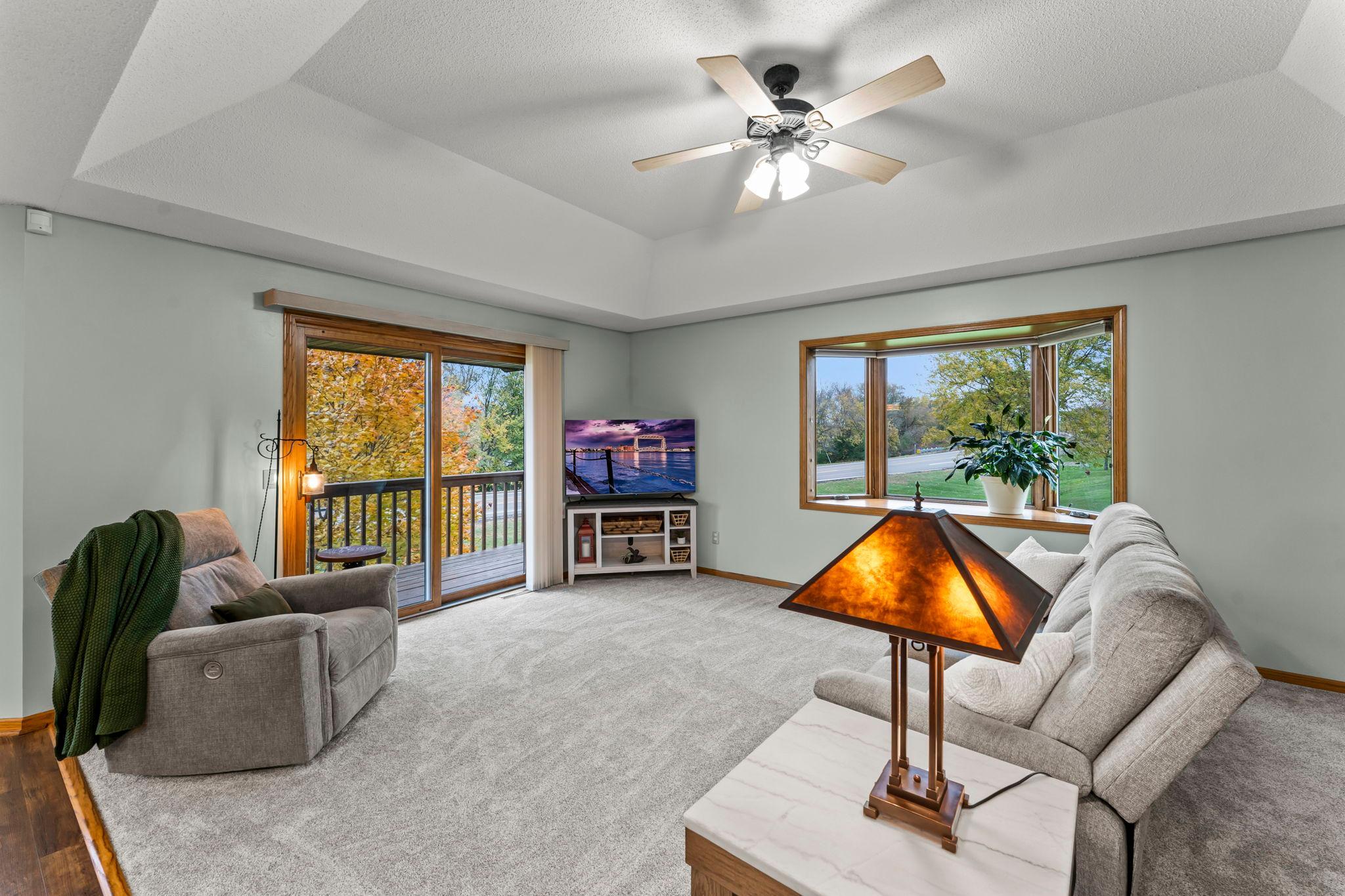 660 Riverview Drive 570 Property Photo 5