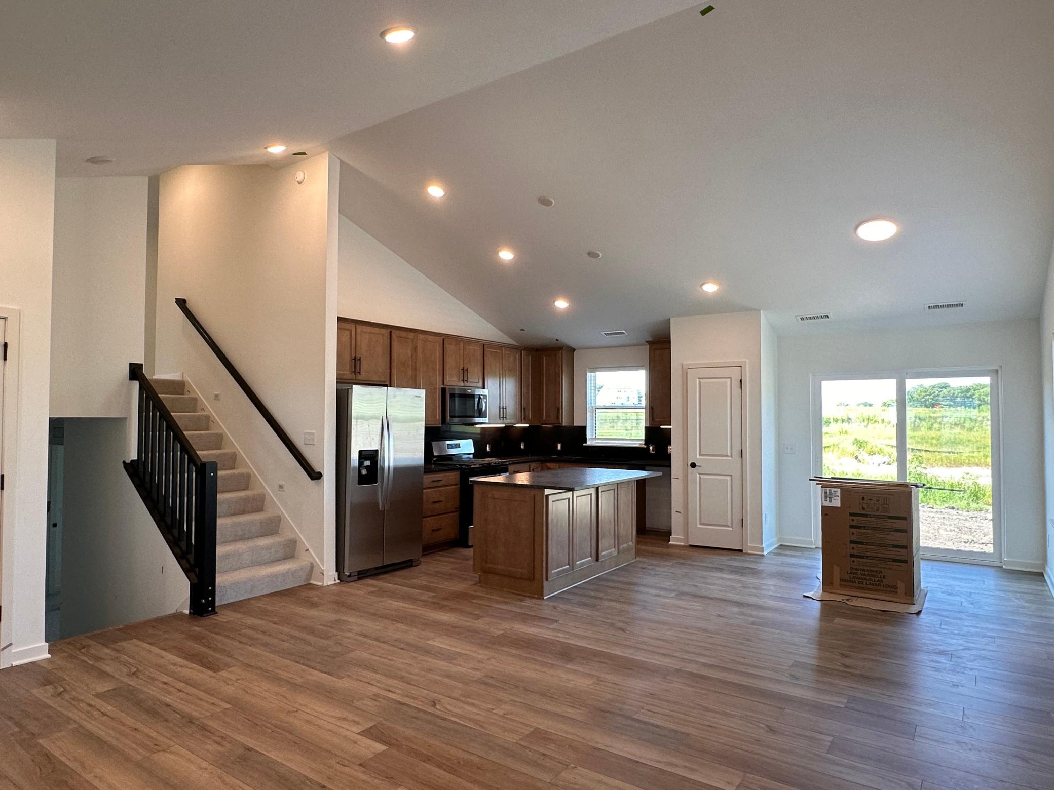 1652 Lund Way Property Photo 1