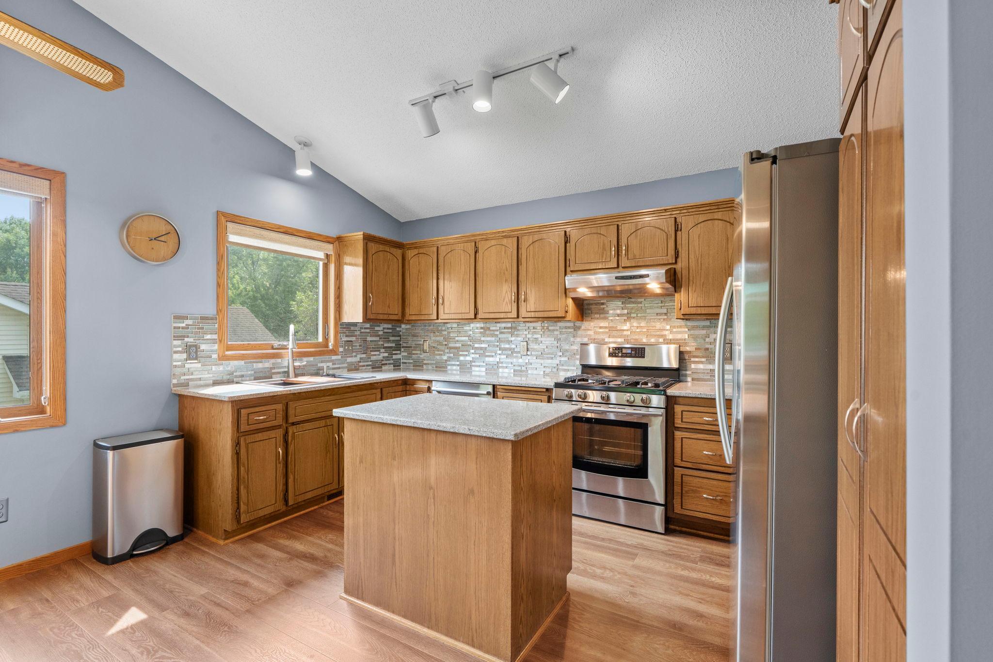 9220 Orchid Lane N Property Photo 16