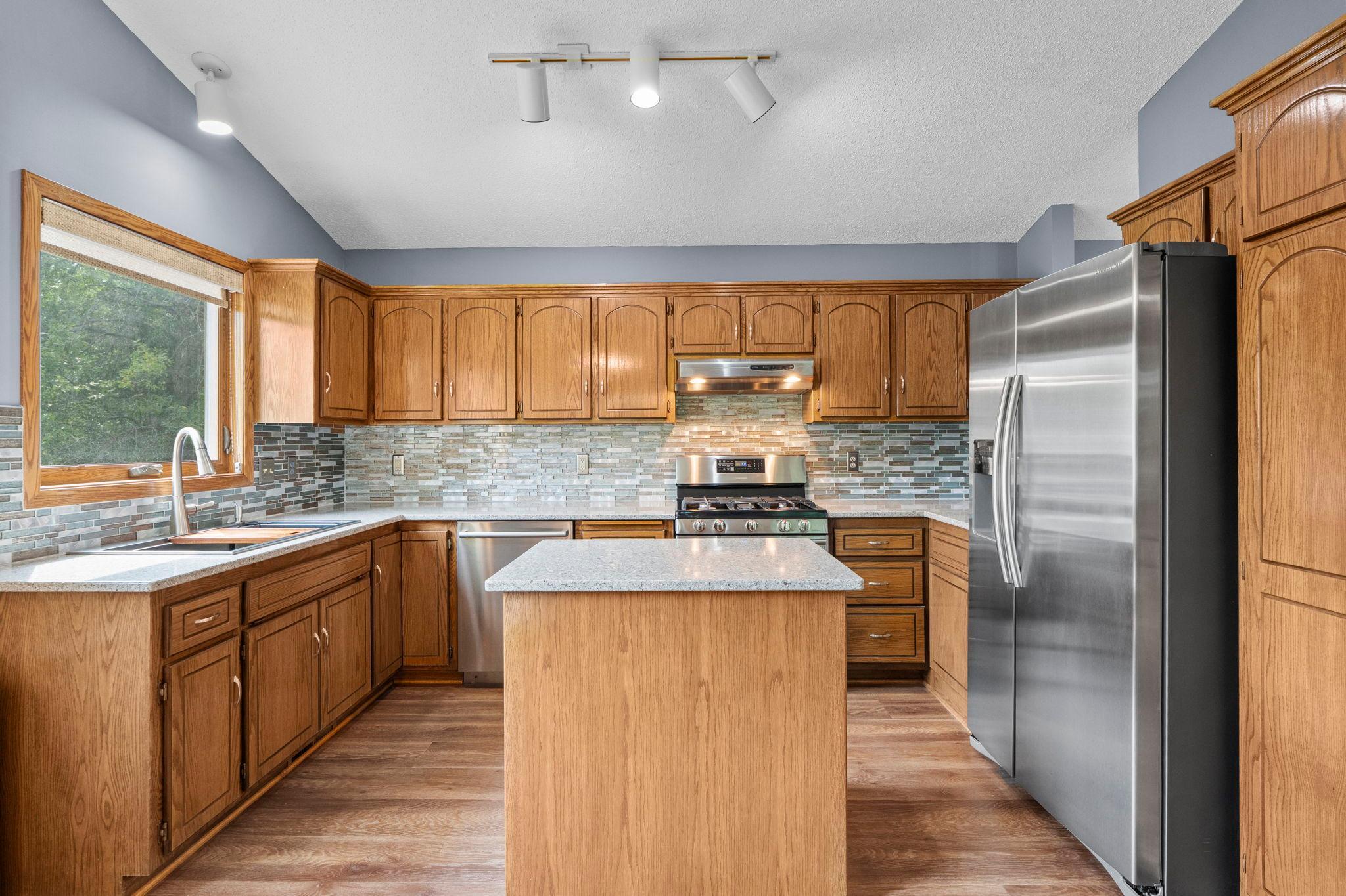 9220 Orchid Lane N Property Photo 18
